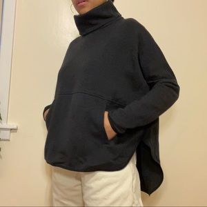 The North Face Turtleneck Oversized Sweatshirt
